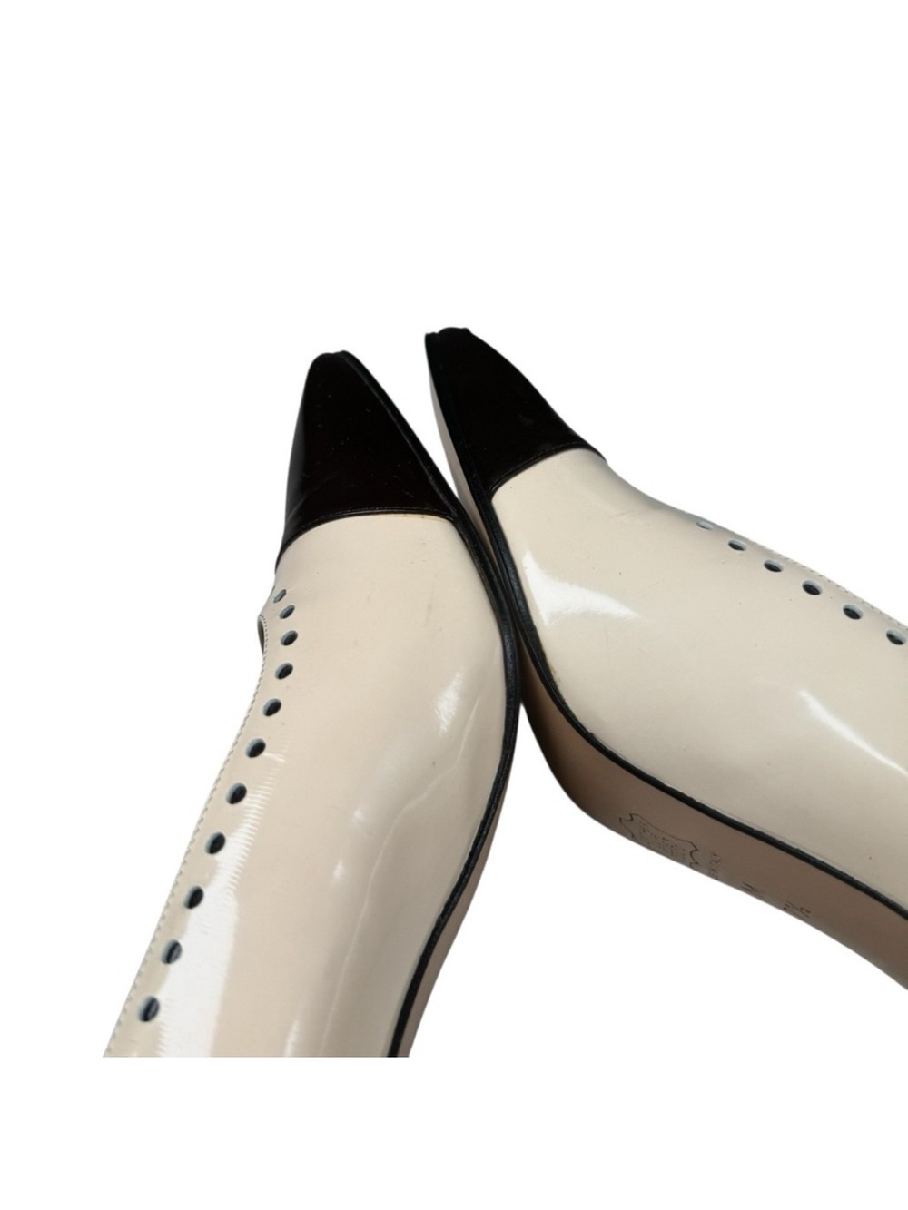 Vintage Yves Saint Laurent Leather Pumps Heels Italy Size 7.5 spectator heels - Picture 9 of 15